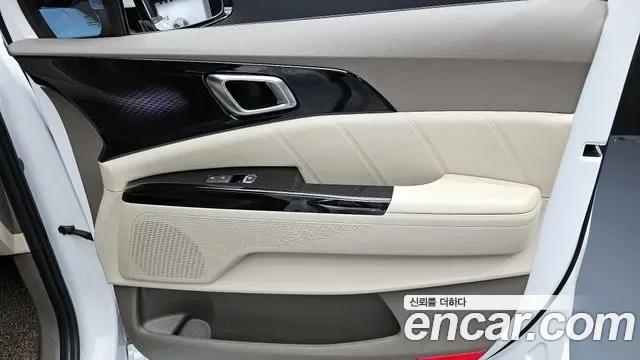 Kia Carnival бензин 9 мест Signature, миниатюра 3