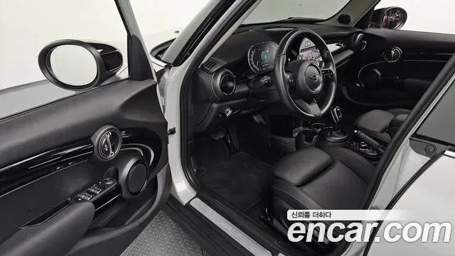 MINI Cooper 5 III, миниатюра 22
