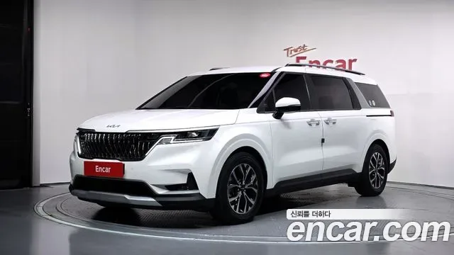 Kia Carnival дизель 9 мест Prestige