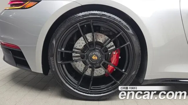 Porsche 911 4 GTS, миниатюра 27
