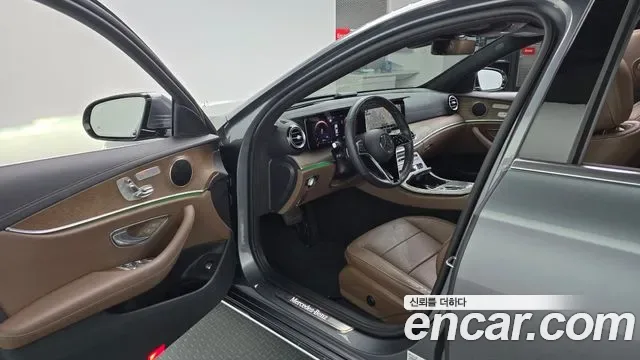 Mercedes-Benz E-Class E250, миниатюра 8