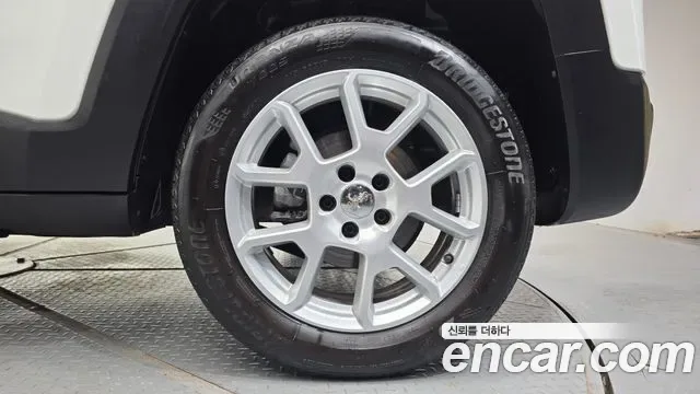 Jeep Renegade, миниатюра 9