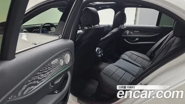 Mercedes-Benz E-Class E350 4MATIC, миниатюра 18