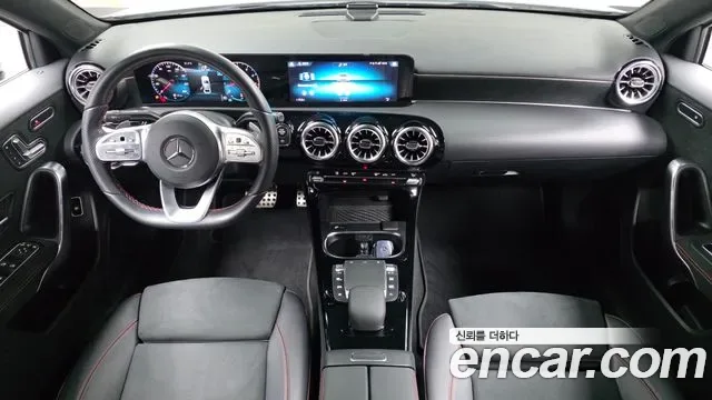 Mercedes-Benz A-Class A220, миниатюра 13
