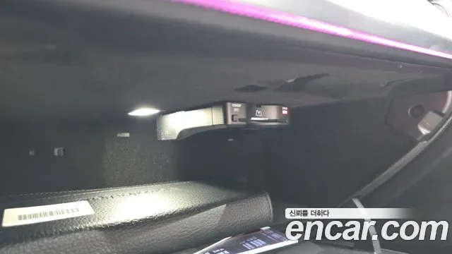 Mercedes-Benz E-Class E200 AMG Line, миниатюра 24