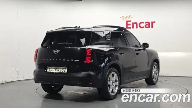 MINI Cooper ALL4, миниатюра 9