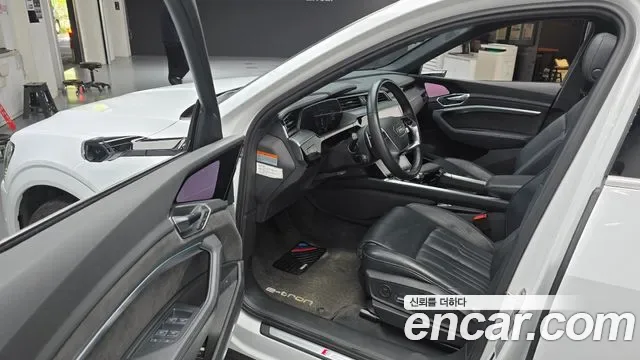 Audi e-, миниатюра 14