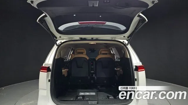 Kia Carnival дизель 7 мест, миниатюра 10