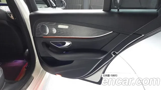 Mercedes-Benz E-Class E350 4MATIC AMG Line, миниатюра 6