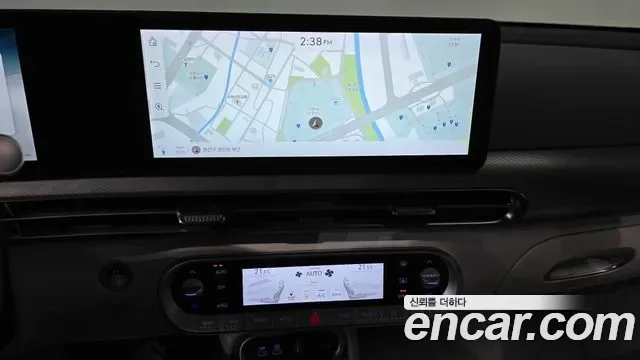 Genesis GV60, миниатюра 14