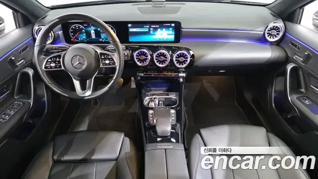 Mercedes-Benz A-Class A220, миниатюра 17