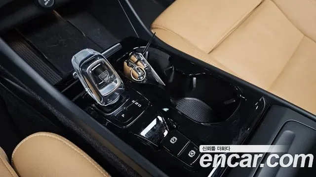 Volvo XC40 T4, миниатюра 19
