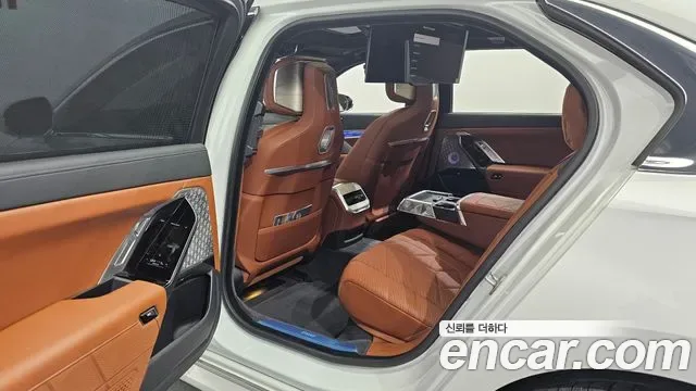 BMW 7 (G70) 750e xDrive, миниатюра 6