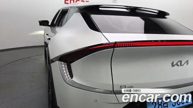 Kia EV6, миниатюра 12