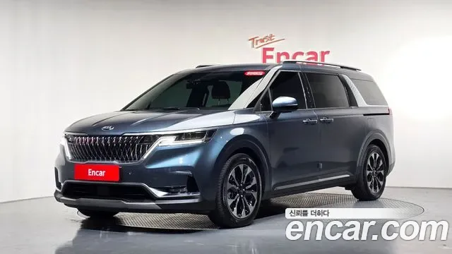 Kia Carnival дизель 9 мест Signature