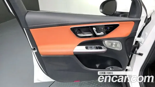 Mercedes-Benz GLC GLC300 4MATIC AMG Line, миниатюра 2