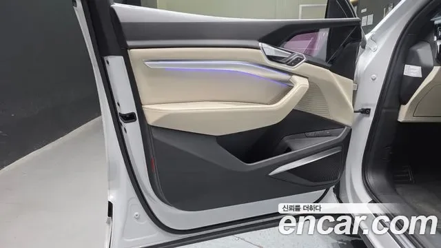 Audi e-, миниатюра 17