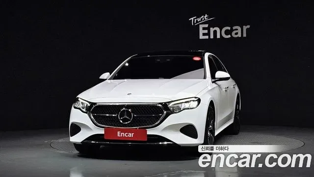 Mercedes-Benz E-Class E200, миниатюра 26