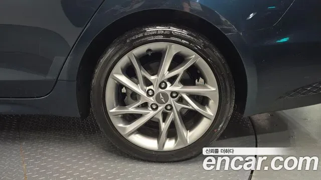 Genesis G70 бензин 2.0T 2WD ( ), миниатюра 9