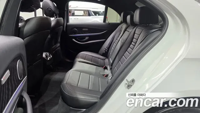Mercedes-Benz E-Class E250, миниатюра 4