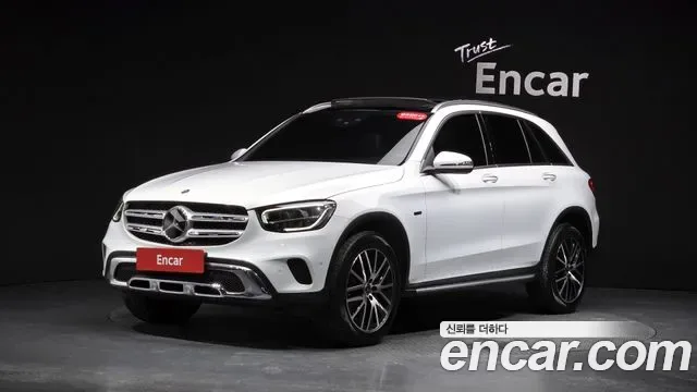 Mercedes-Benz GLC GLC300e 4MATIC