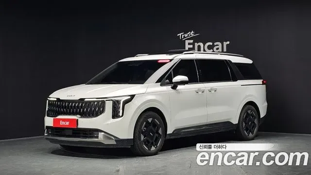 Kia Carnival HEV 9 мест Signature