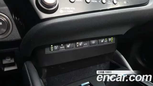 Lexus ES, миниатюра 18