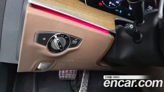 Mercedes-Benz E-Class E250, миниатюра 6
