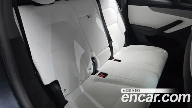 Tesla Y AWD, миниатюра 4