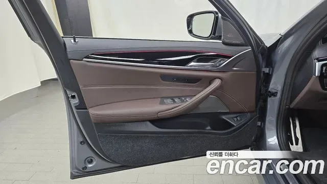 BMW 5 (G30) 530i M, миниатюра 24