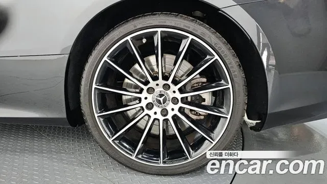 Mercedes-Benz E-Class E450 4MATIC, миниатюра 15