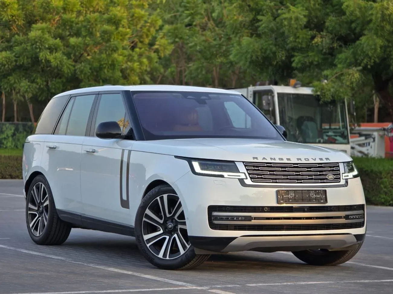 Land Rover Range Rover SE P400