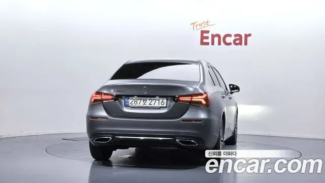 Mercedes-Benz A-Class A200d, миниатюра 9