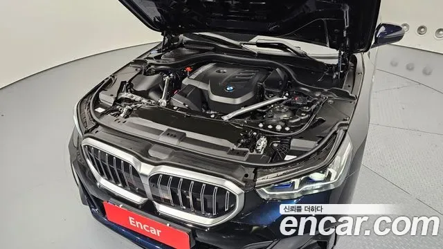 BMW 5 (G60) 520i M, миниатюра 5