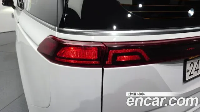 Kia Carnival дизель 9 мест, миниатюра 3