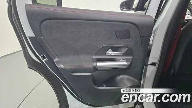 Mercedes-Benz GLA GLA45 AMG 4MATIC+, миниатюра 26