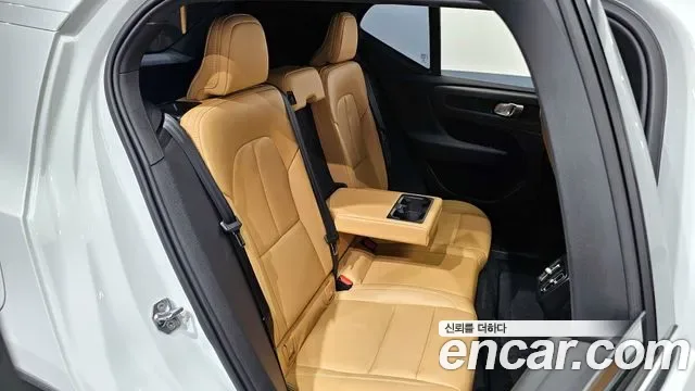Volvo XC40 B4, миниатюра 6
