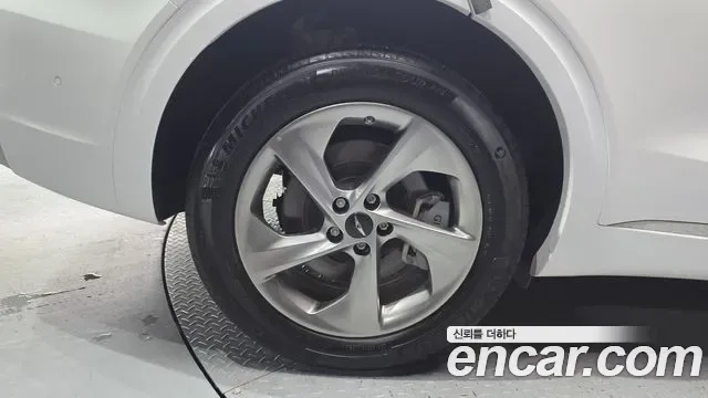 Genesis GV70 2.5T бензин AWD ( ), миниатюра 7