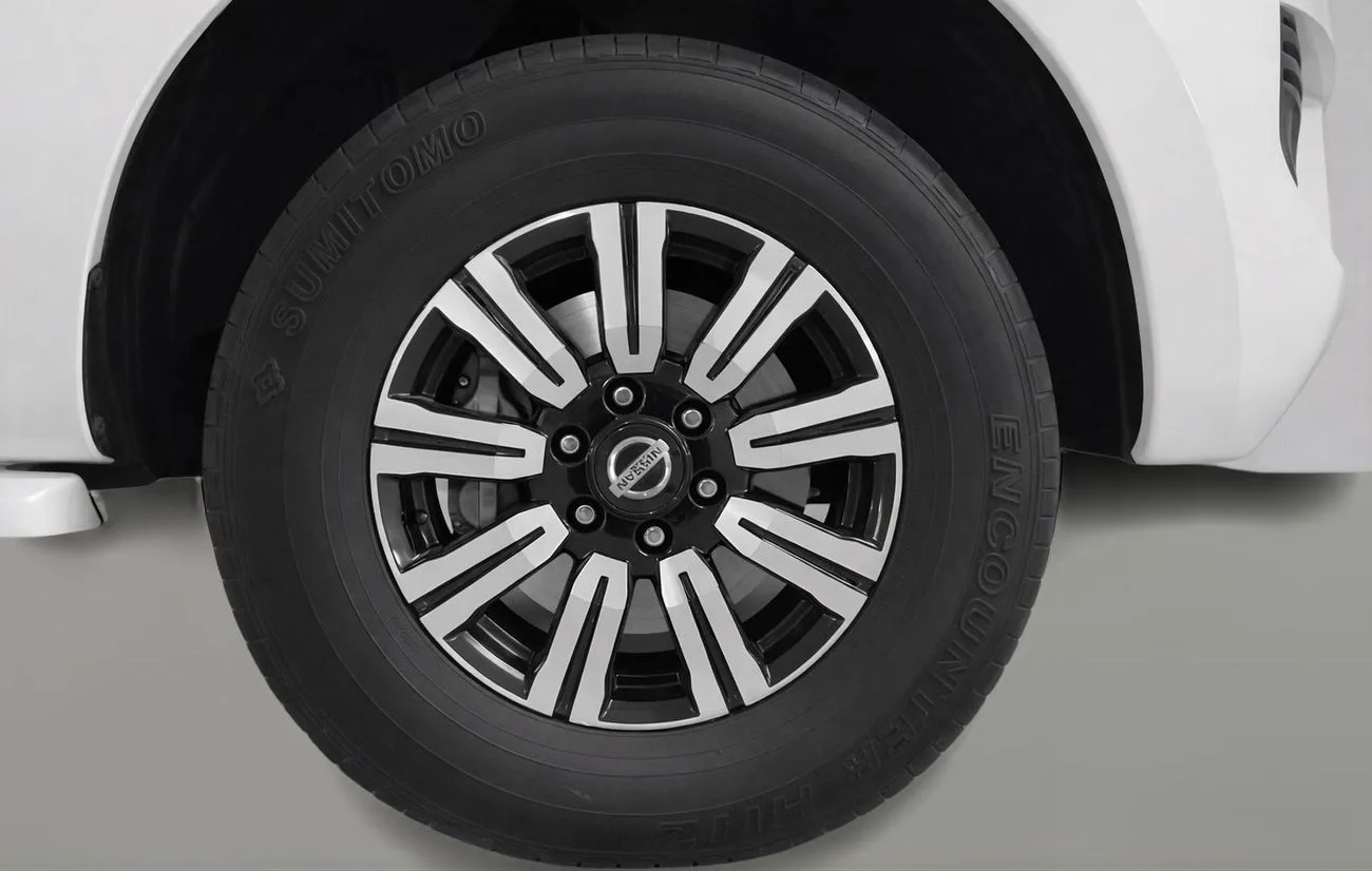 Nissan Patrol XE, миниатюра 17