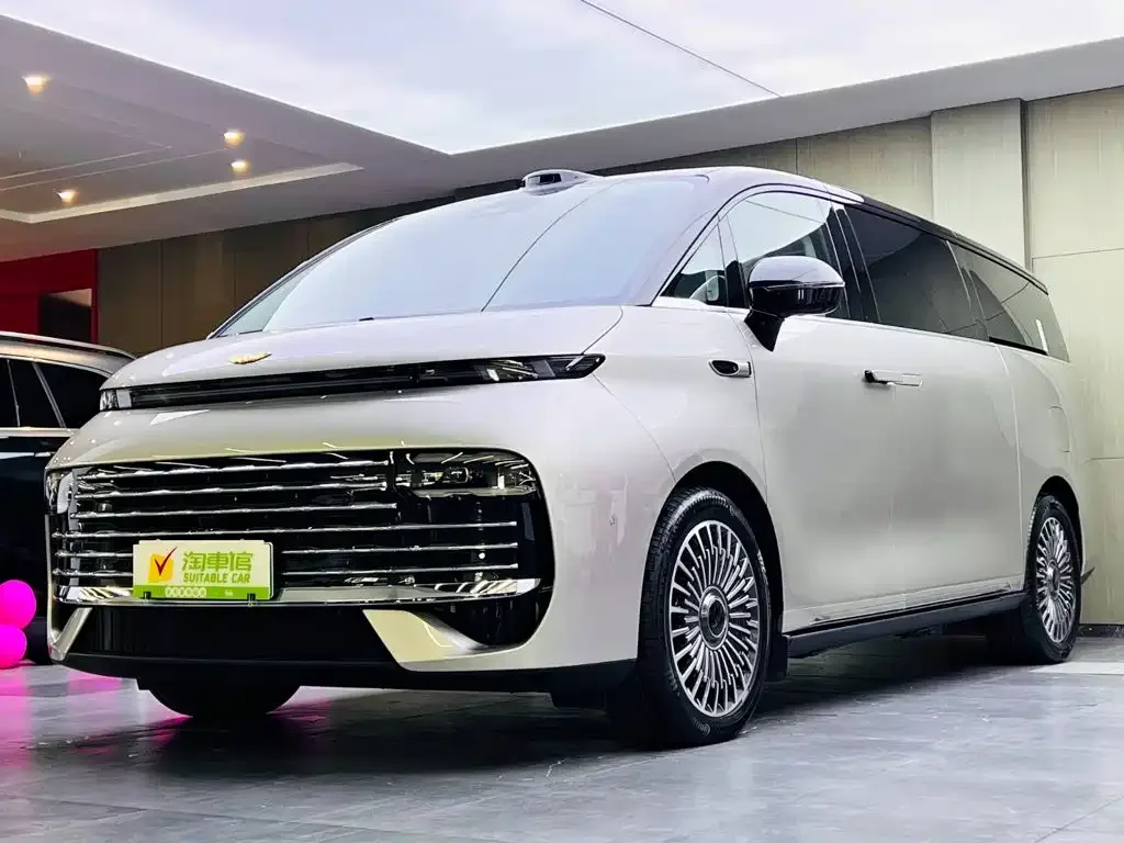 Geely Galaxy V900