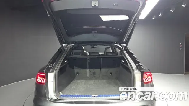 Audi Q8 55 TFSI Premium, миниатюра 21