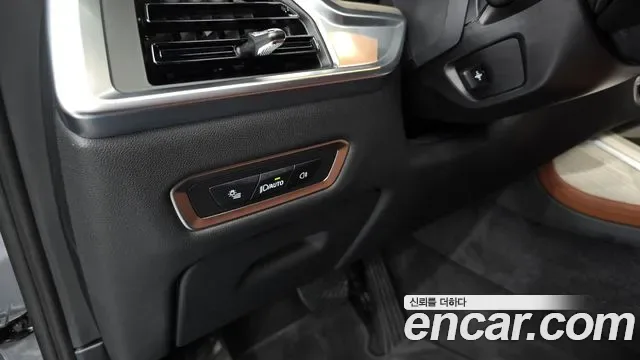 BMW X7 xDrive 40i 7 мест, миниатюра 23