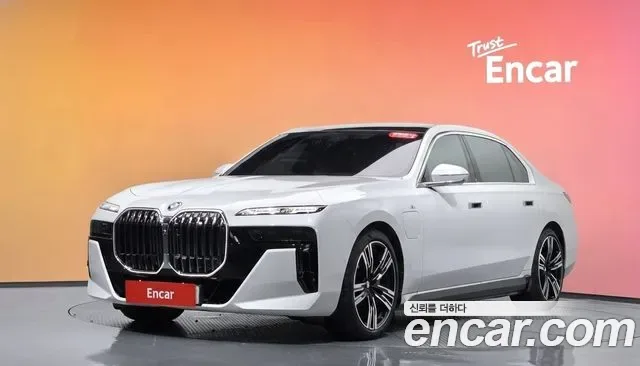 BMW 7 (G70) 750e xDrive M, миниатюра 2