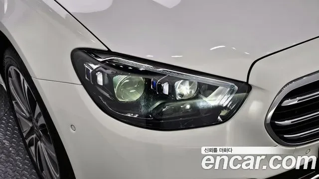 Mercedes-Benz E-Class E450 4MATIC, миниатюра 15