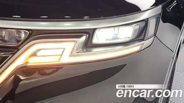 Kia Carnival дизель 9 мест, миниатюра 13