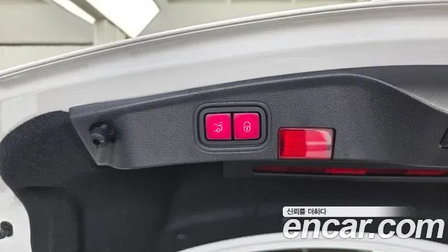 Mercedes-Benz C-Class C43 AMG 4MATIC, миниатюра 20