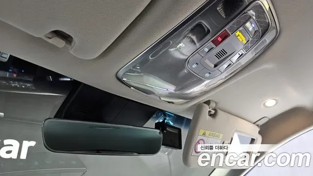 Genesis GV70 2.5T бензин AWD ( ), миниатюра 3