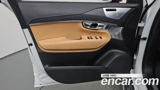 Volvo XC90 B6, миниатюра 5