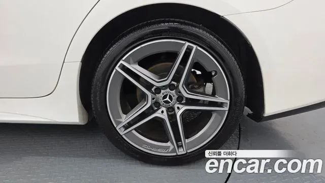 Mercedes-Benz CLS CLS300d AMG Line, миниатюра 17