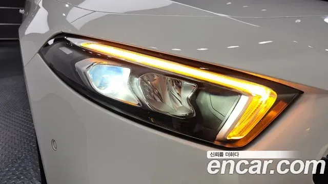 Mercedes-Benz A-Class A200d, миниатюра 13
